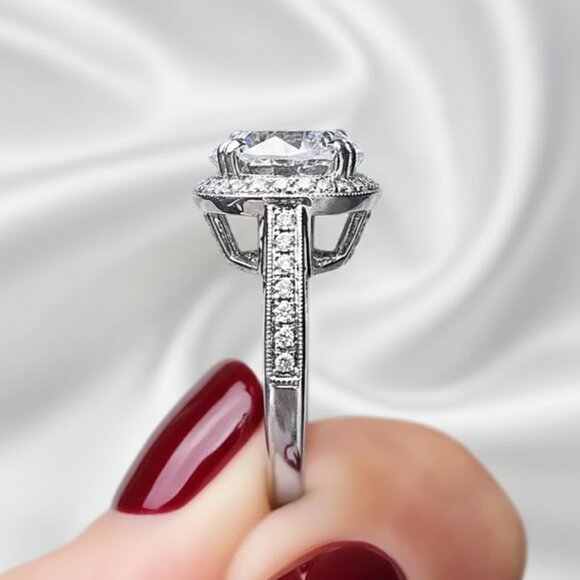 Silver Tone Simulated Moissanite Halo Engagement Promise Ring Size 8 NWOT - Picture 4 of 10